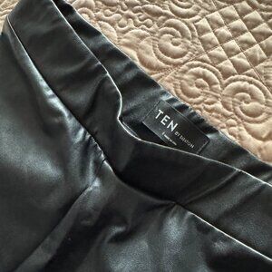 Black Aritzia Ten by Babaton Showcase Pant Faux Leather Legging in size Small